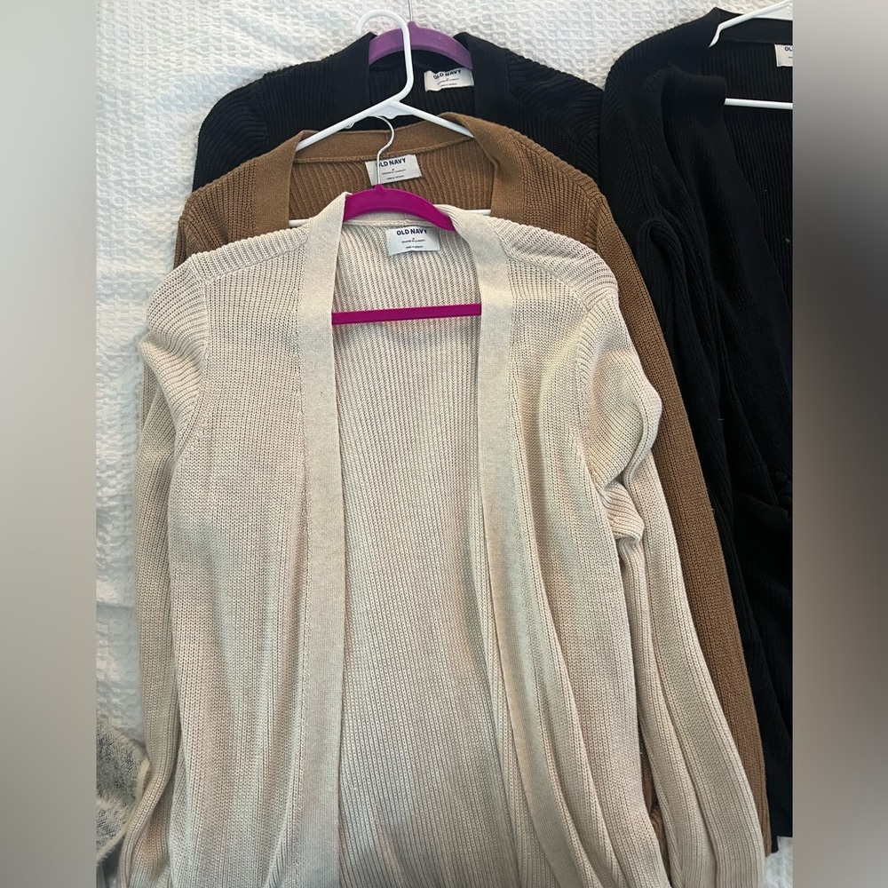 $25 3 MEDIUM CARDIGANS OLD NAVY